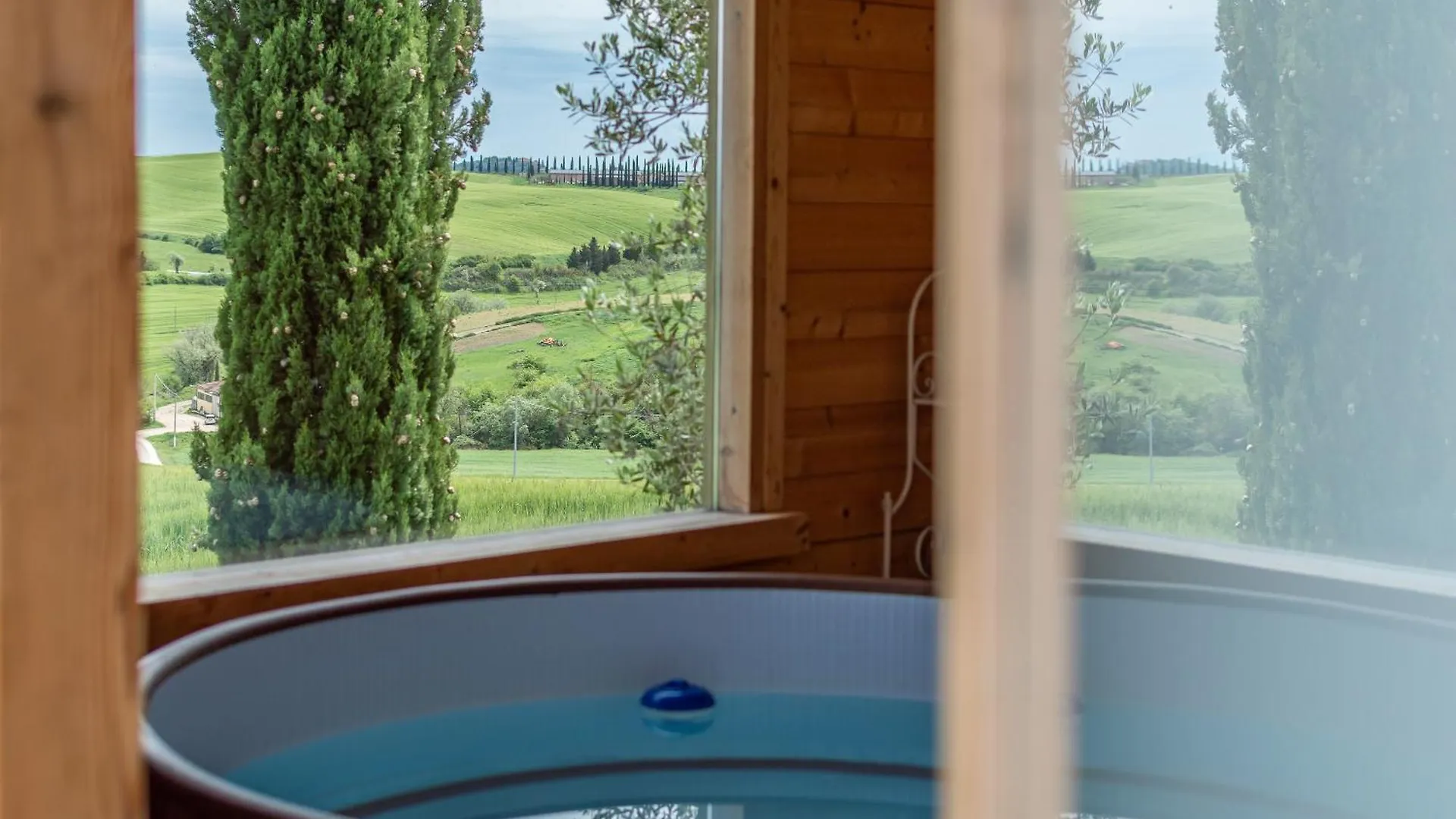 Holiday home Sunflower Con Vista Su Siena Corsano